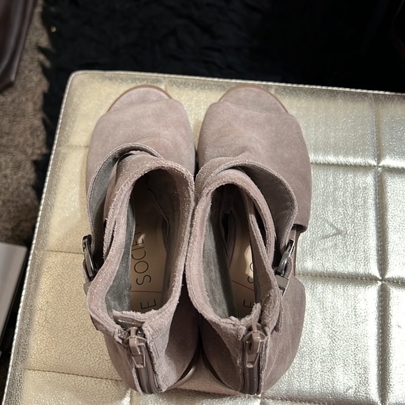 Sole Society heeled booties - Picture 3 of 13